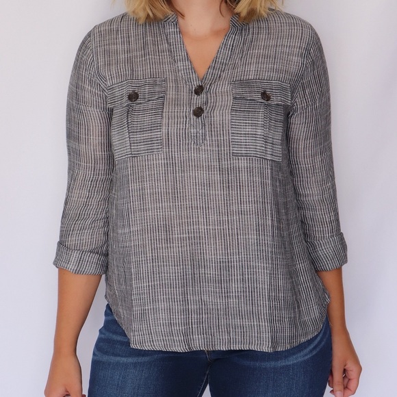 💕last 1!💕Double Pocket Button Up - Picture 3 of 6